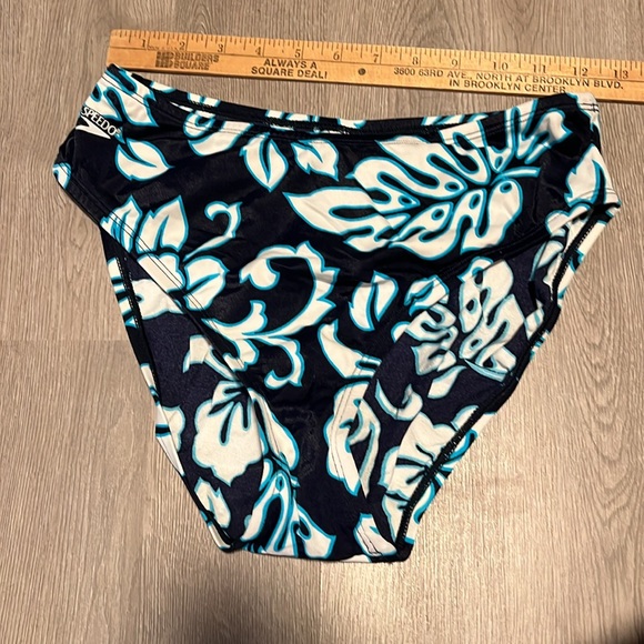 Speedo Two Piece Bikini Swimsuit - Picture 10 of 10